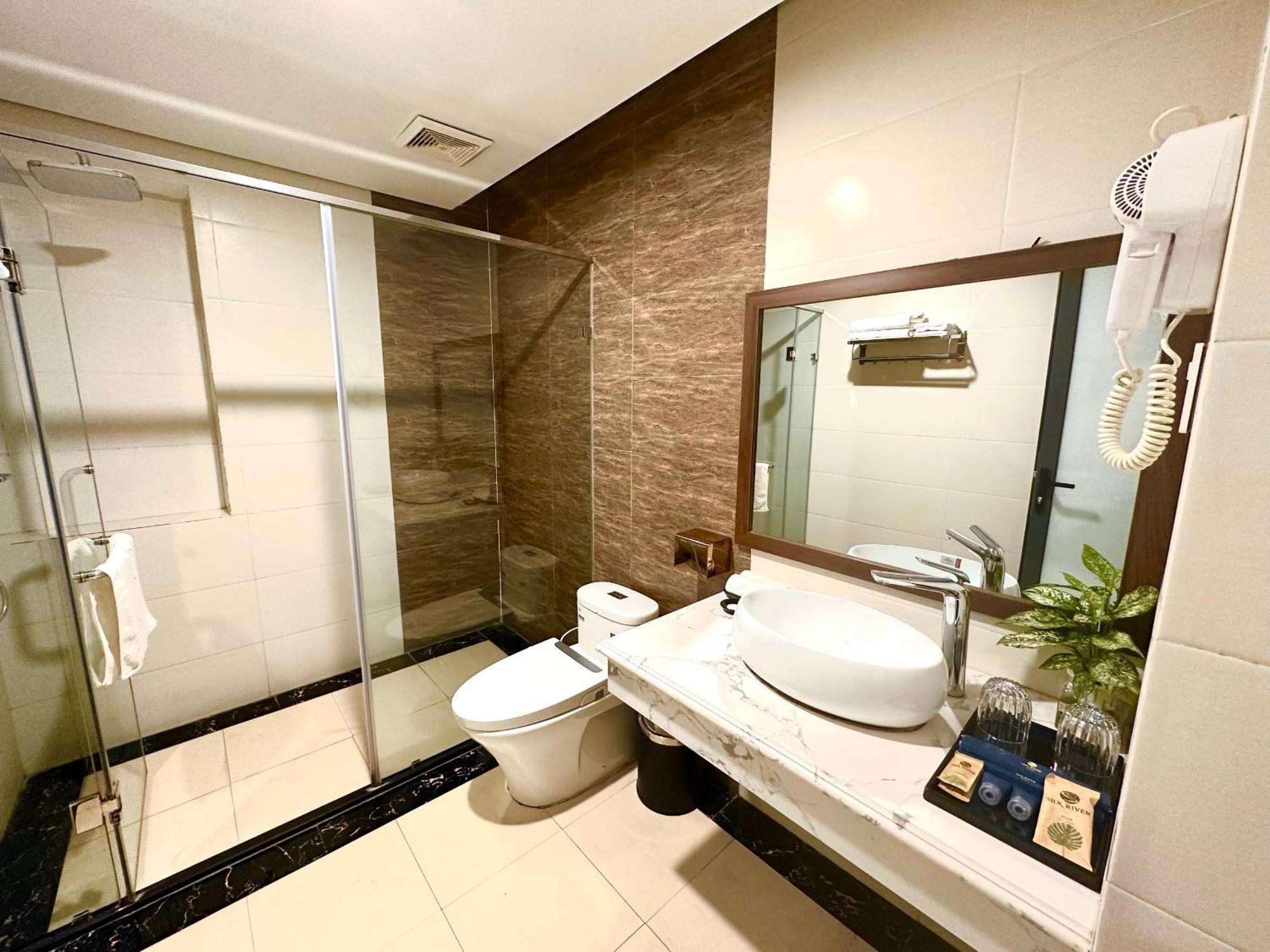 Silk River Hotel Ha Giang Dış mekan fotoğraf